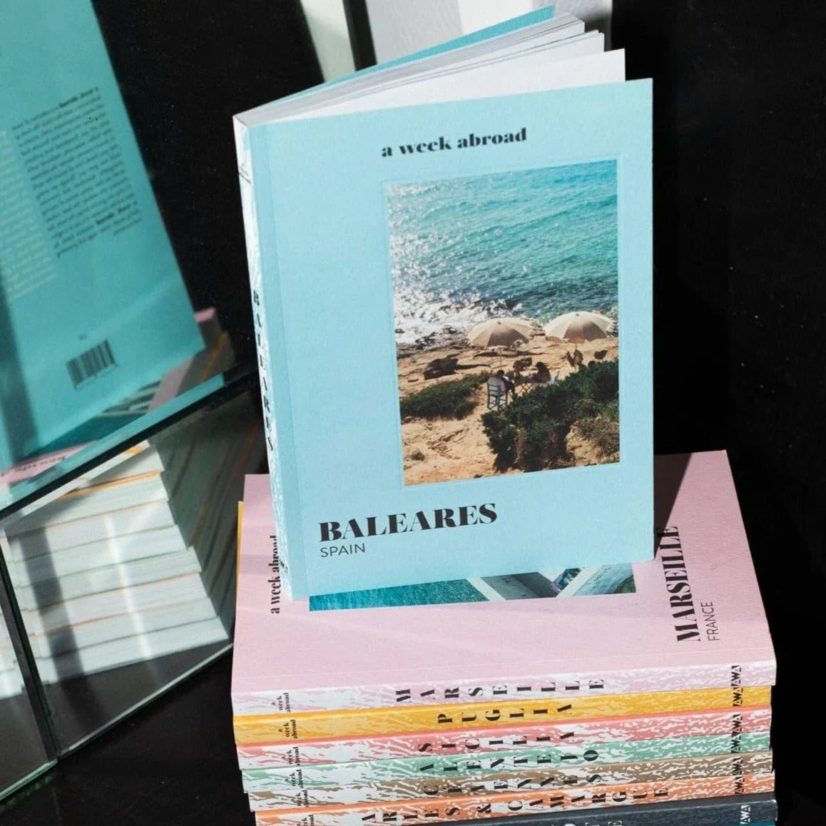 A Week Abroad: la editorial francesa de libros de viaje que invita a habitar cada destino como un local