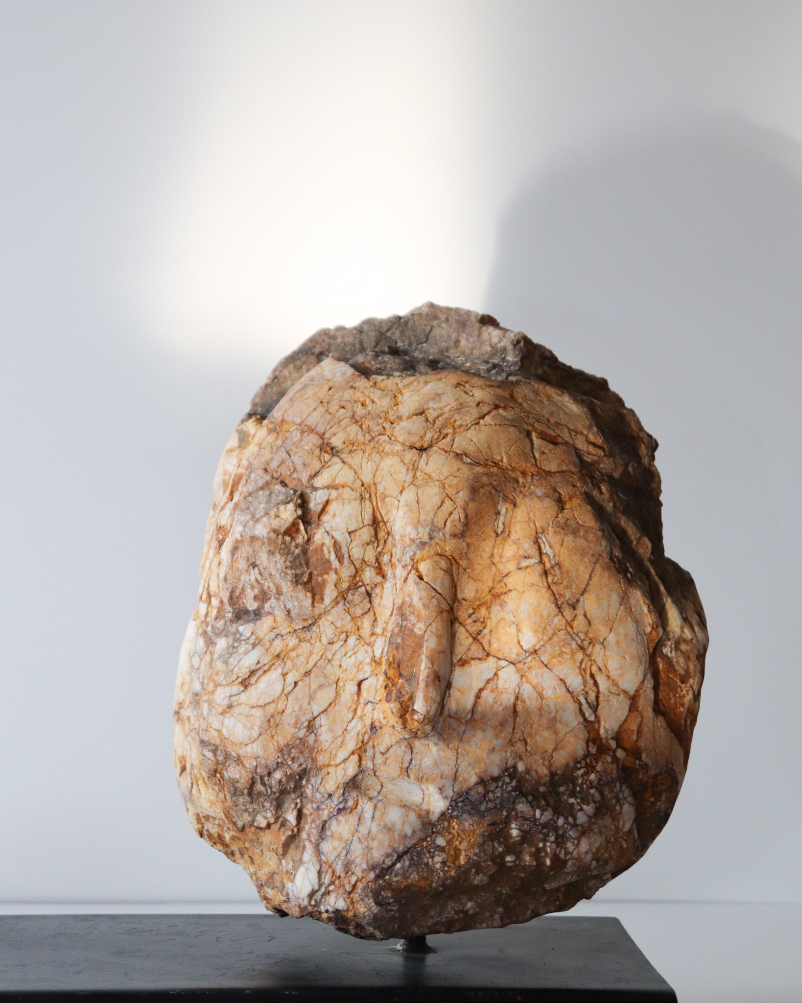 Escultura Cabeza en Piedra