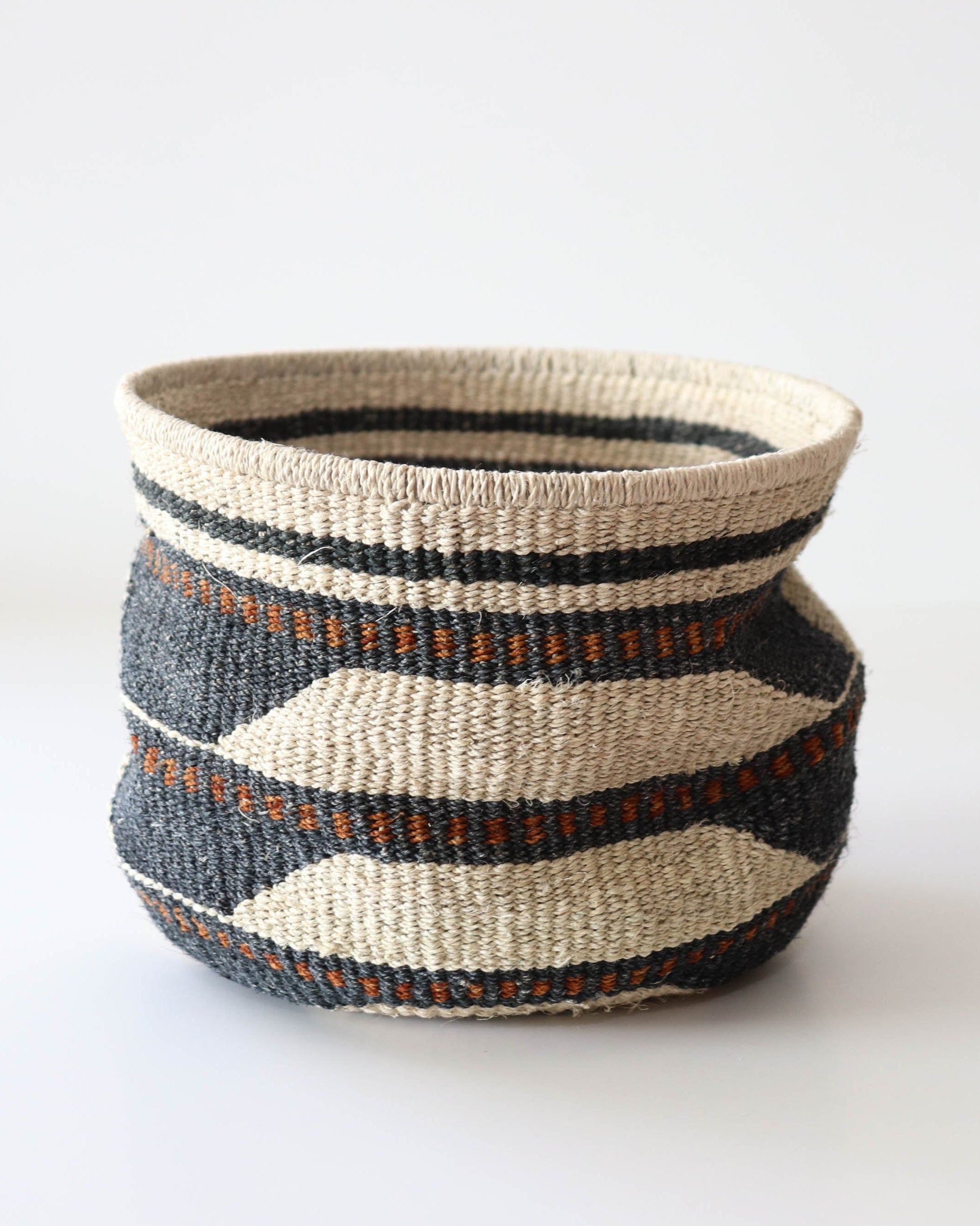 Cuenco Tejido Grande Negro