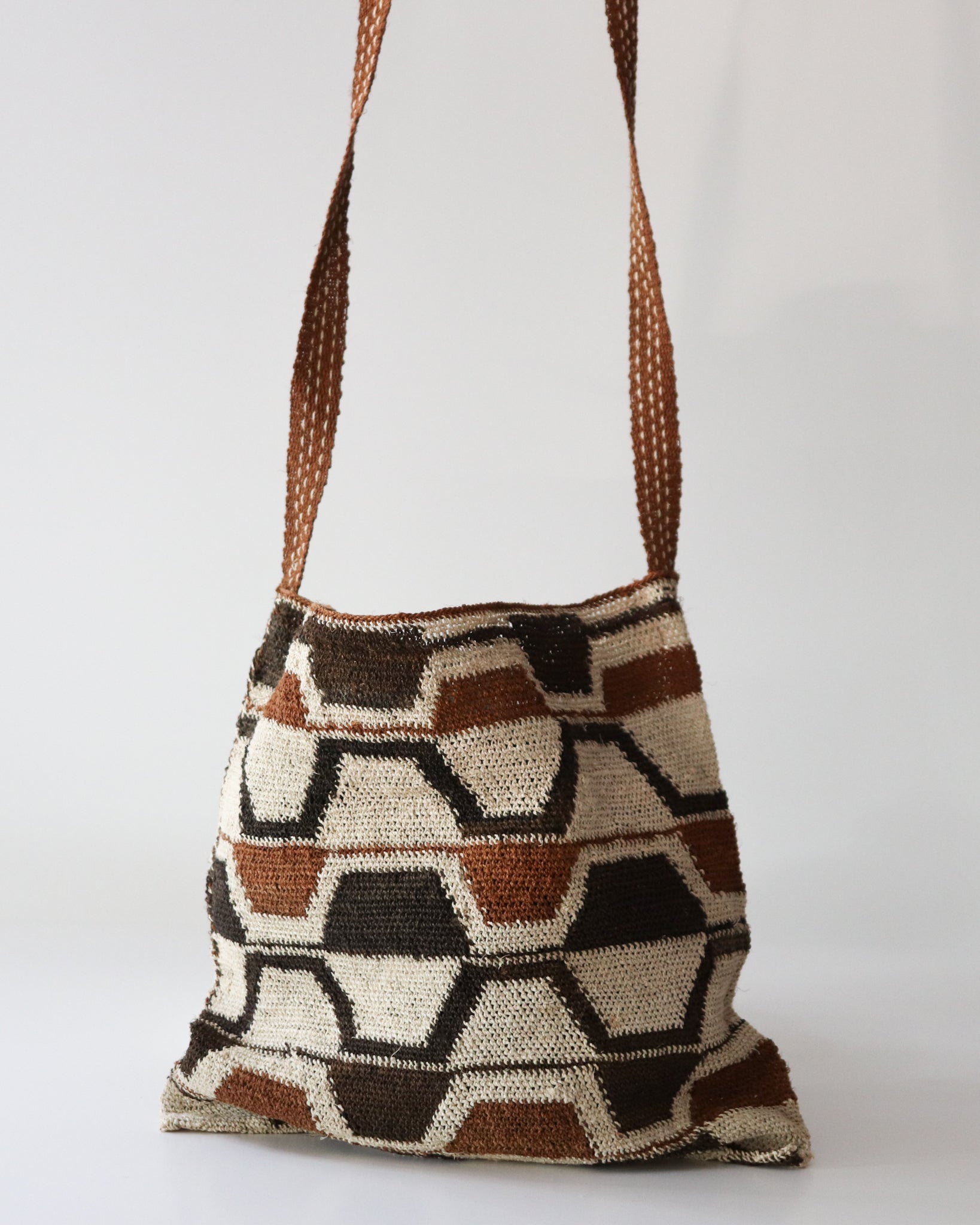 Cartera de Punto Antiguo Patrón Café