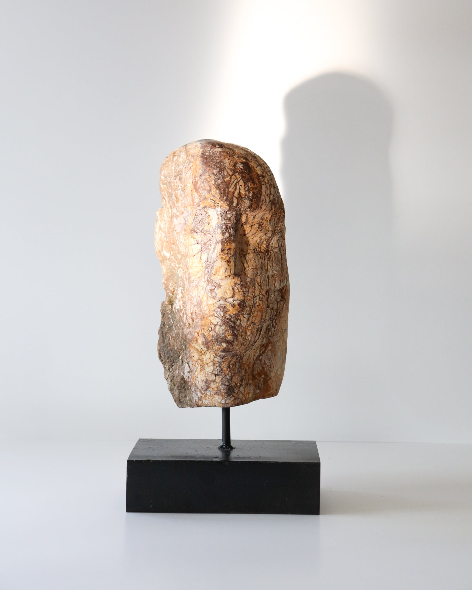 Escultura Cabeza en Piedra