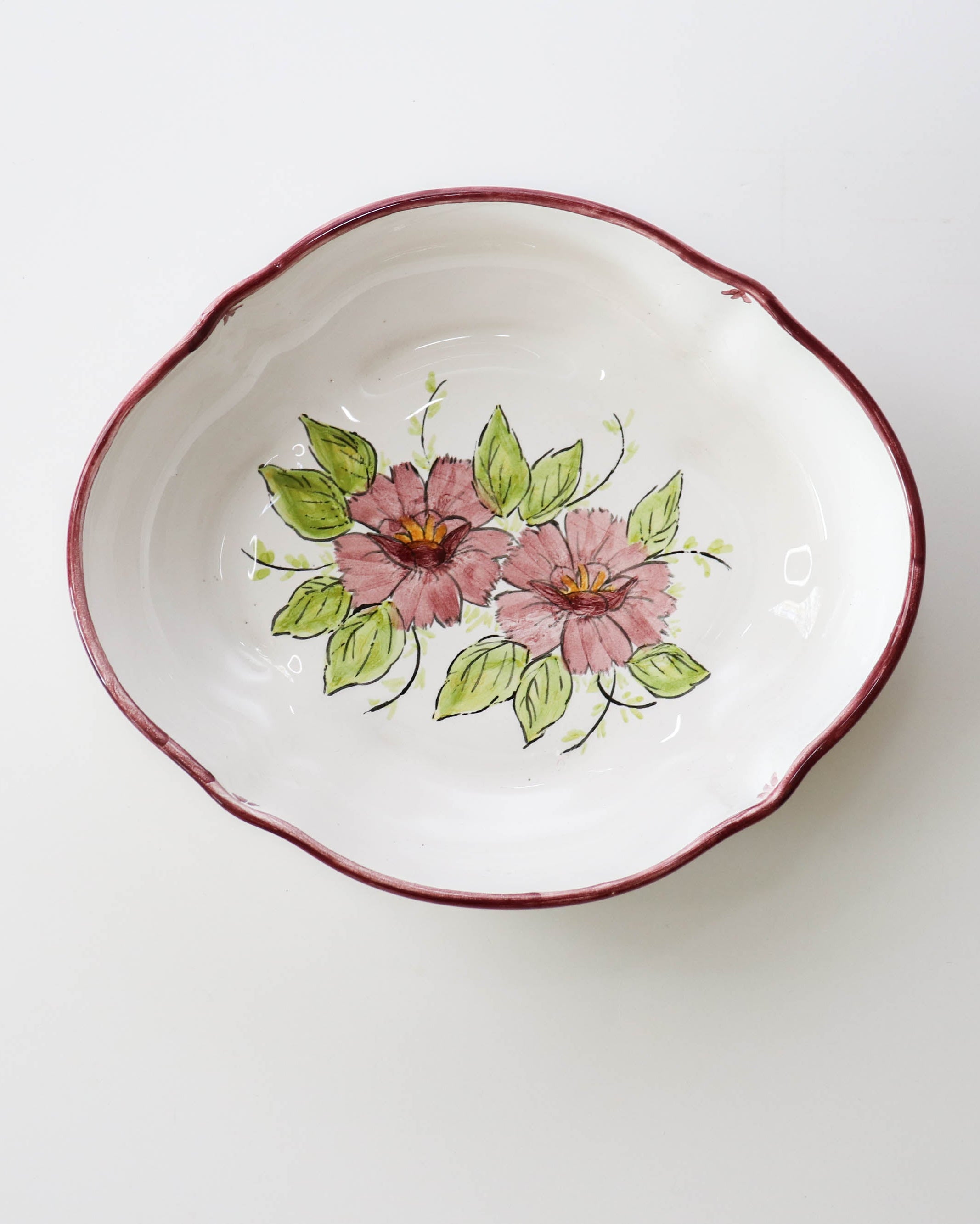 Fuente cerámica floral