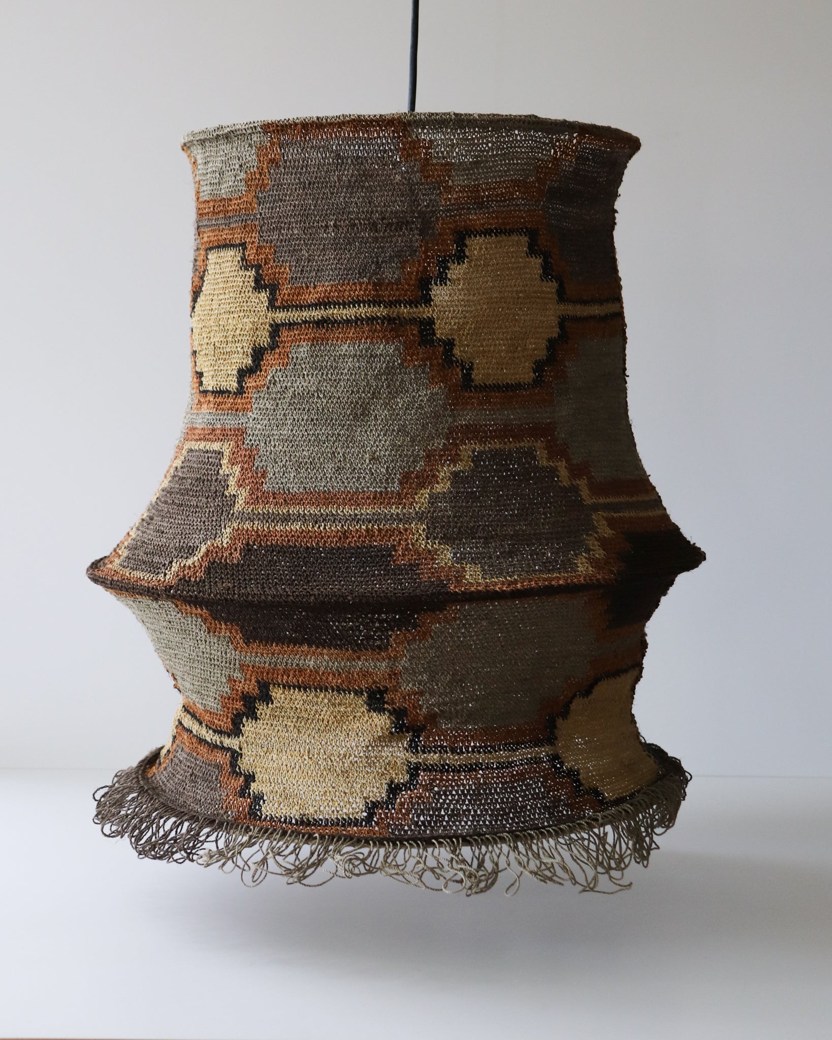 Lámpara Tejida Grande Diseño